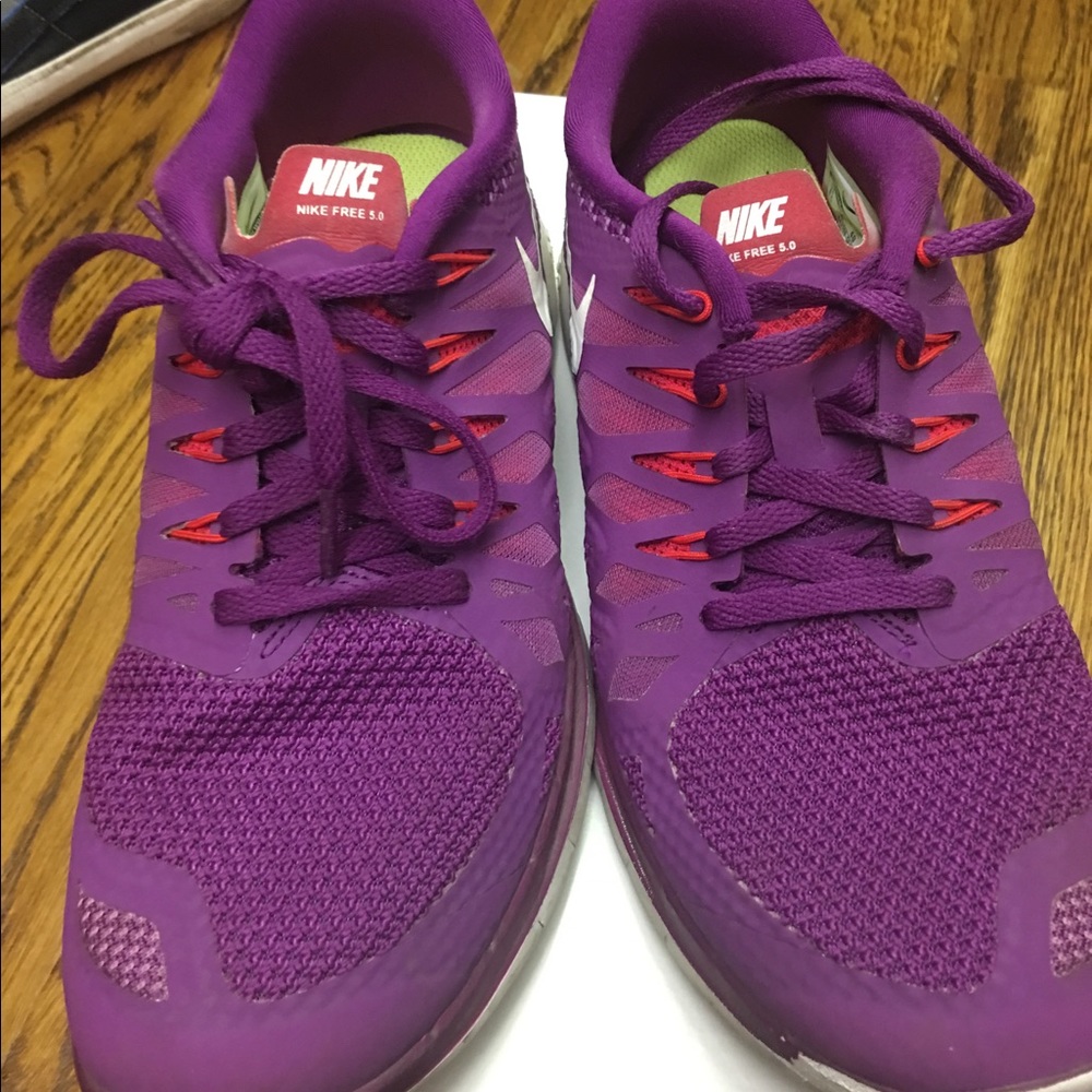 Purple limited edition nike running sneaker